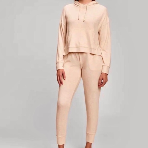 GAP Pants - NWT- GAP Matching Softest Hoodie and Sweatpants Set in Camel.